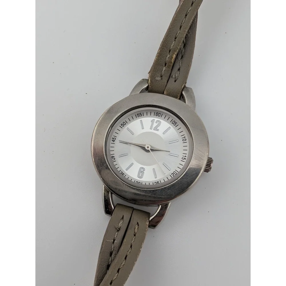 Women's Silver 27mm Watch Twisted Gray Faux Leather Band- New Battery‎